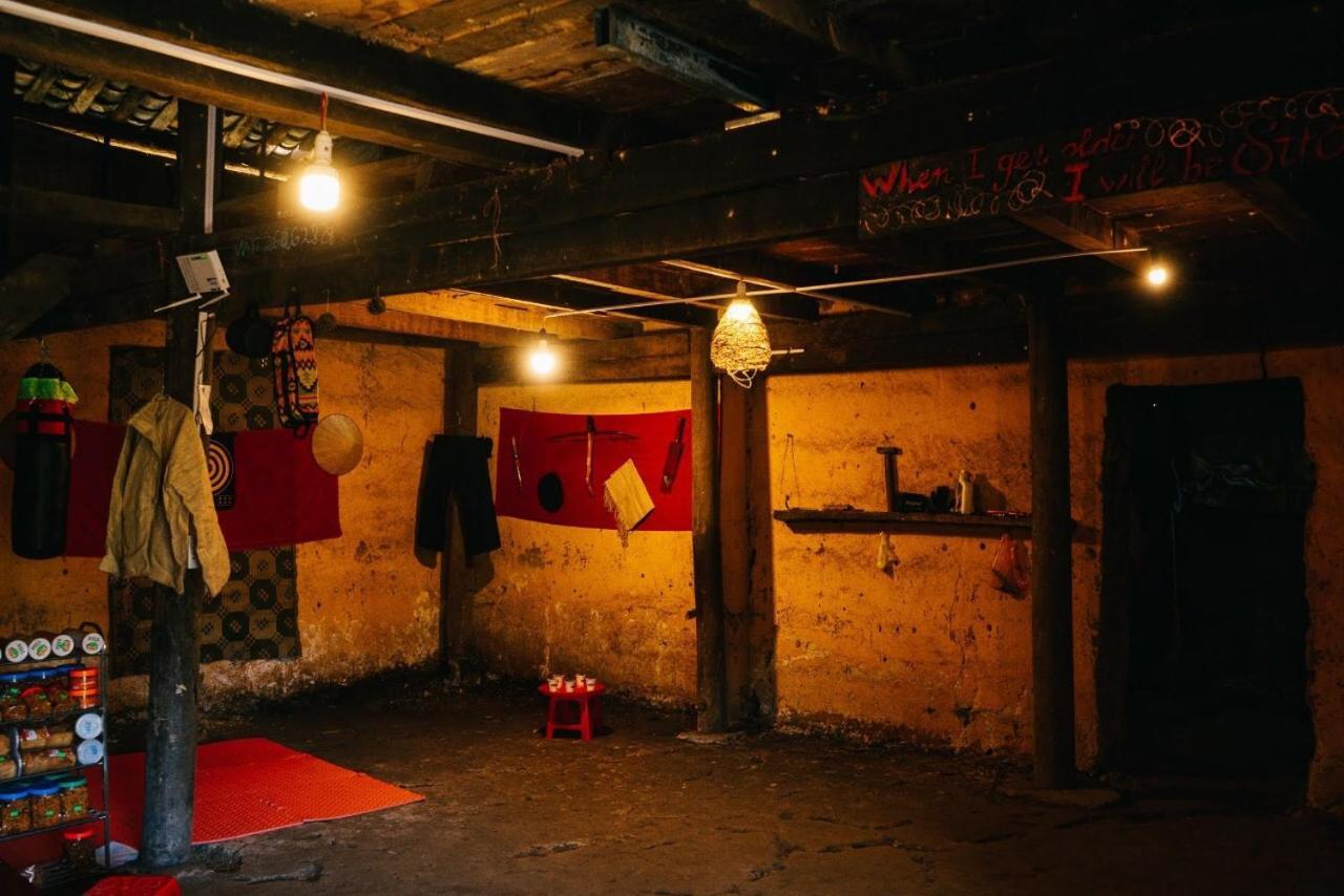 Homie House Thien Huong - Traditional Home 동반 외부 사진